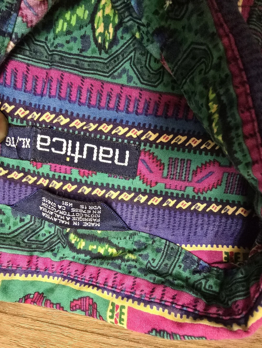 Vintage Nautica Mens Shirt Vibrant Multi-colored Paisley Sz XL - Picture 7 of 7